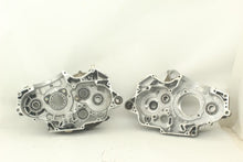 Load image into Gallery viewer, 2004 Polaris Predator 500 Crankcase Cases 3089436