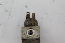 Load image into Gallery viewer, 2007 Polaris Sportsman X2 EFI 500 Brake Line Cross Fitting 7052292