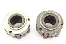 Load image into Gallery viewer, 2001 Polaris Sportsman 500 Front Clutch Hubs 1520281