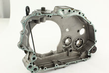 Load image into Gallery viewer, 2001 Bombardier Traxter 500 Clutch Housing 420211921