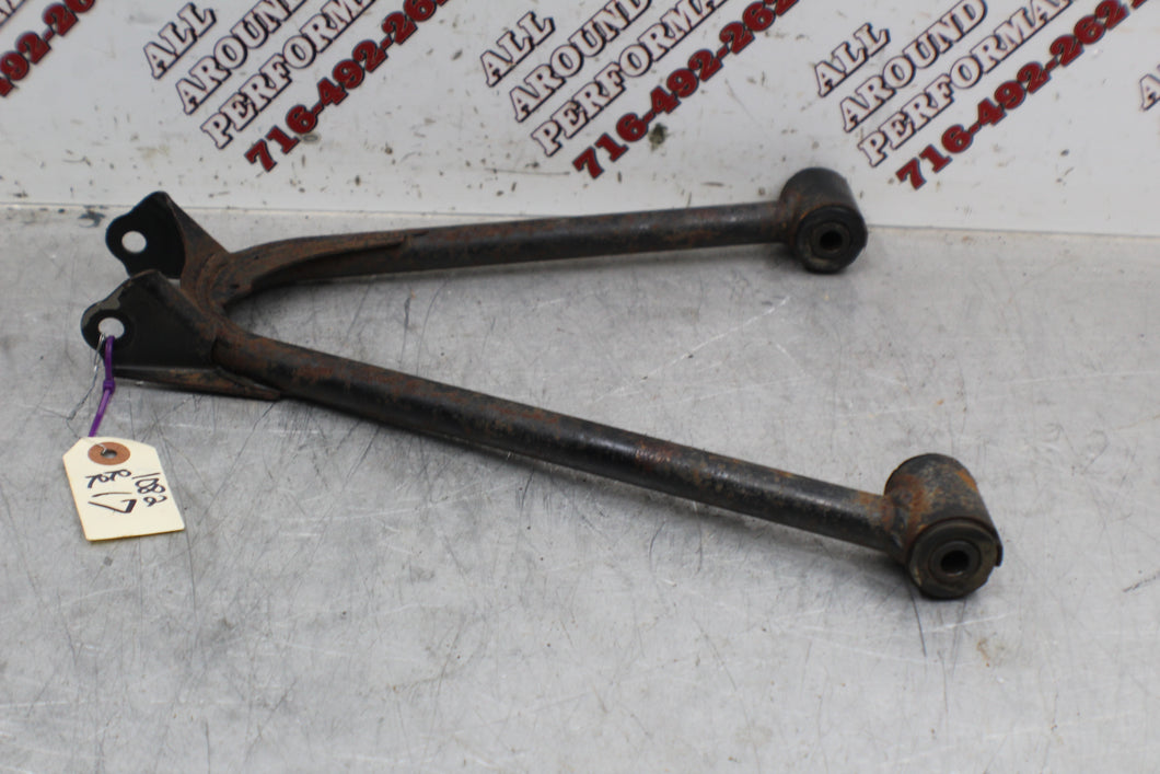 Rear Upper Right A Arm 5KM-22172-00-00 108217