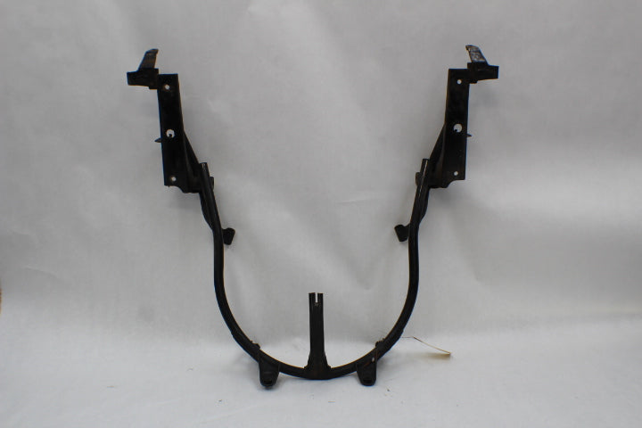 Front Upper Fairing Stay Bracket 64510-MG9-770 112406
