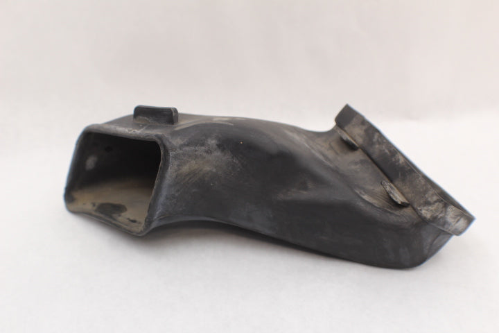 Left Air Duct Tube 64276-MG9-680 1124106