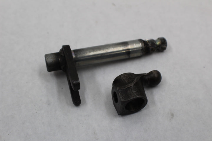 Gearshaift Spindle 24620-371-000 1124192