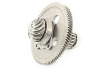 Load image into Gallery viewer, Center Drive Shaft &amp; Output Gear 3234066 1138107
