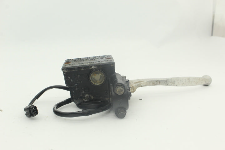 Front Master Cylinder 5KM-2583T-01-00 114768