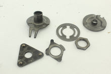 Load image into Gallery viewer, Transmission Gear Shift Guides 24W-18104-00-00 117468
