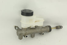 Load image into Gallery viewer, Brake Master Cylinder 1911985 117623
