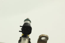 Load image into Gallery viewer, Fuel Injection Rail 1203568 1179106
