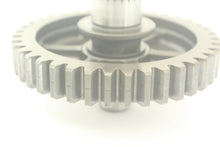 Load image into Gallery viewer, Middle Driven Transmission Shaft &amp; Gear 5KM-17523-10-00 1189117
