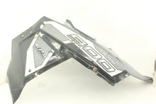 Load image into Gallery viewer, Front Right Fender 5450718-666 120068

