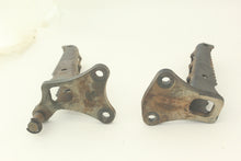 Load image into Gallery viewer, Foot Peg Rests 5LP-27421-00-00 120211
