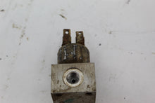 Load image into Gallery viewer, Brake Line Cross Fitting 7052292 122091
