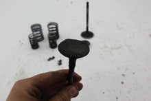 Load image into Gallery viewer, Intake Exhaust Valves Set 1UY-12121-01-00 122182
