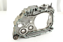 Load image into Gallery viewer, 2001 Bombardier Traxter 500 Clutch Housing 420211921
