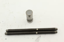 Load image into Gallery viewer, 2001 Bombardier Traxter XT 500 Push Rods 711854575

