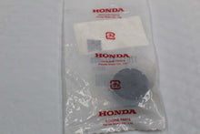 Load image into Gallery viewer, Honda FR. Tank Cusion M0116 17611-437-000
