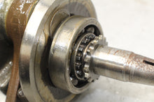 Load image into Gallery viewer, Crankshaft 13031-1239 M1032
