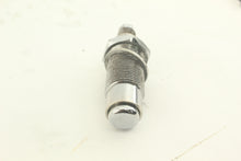 Load image into Gallery viewer, Manuel Timing Chain Tensioner 3022152 M1079
