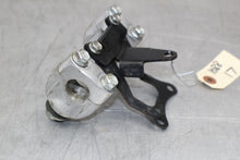 Load image into Gallery viewer, Handle Bar Clamps 53121-HC3-000 108817
